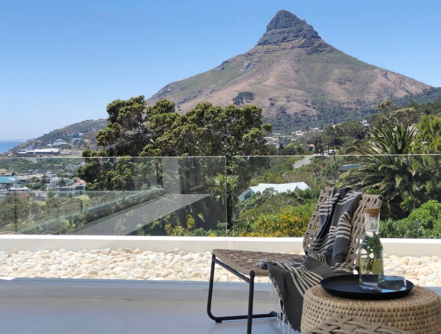 To Let 8 Bedroom Property for Rent in Bakoven Western Cape